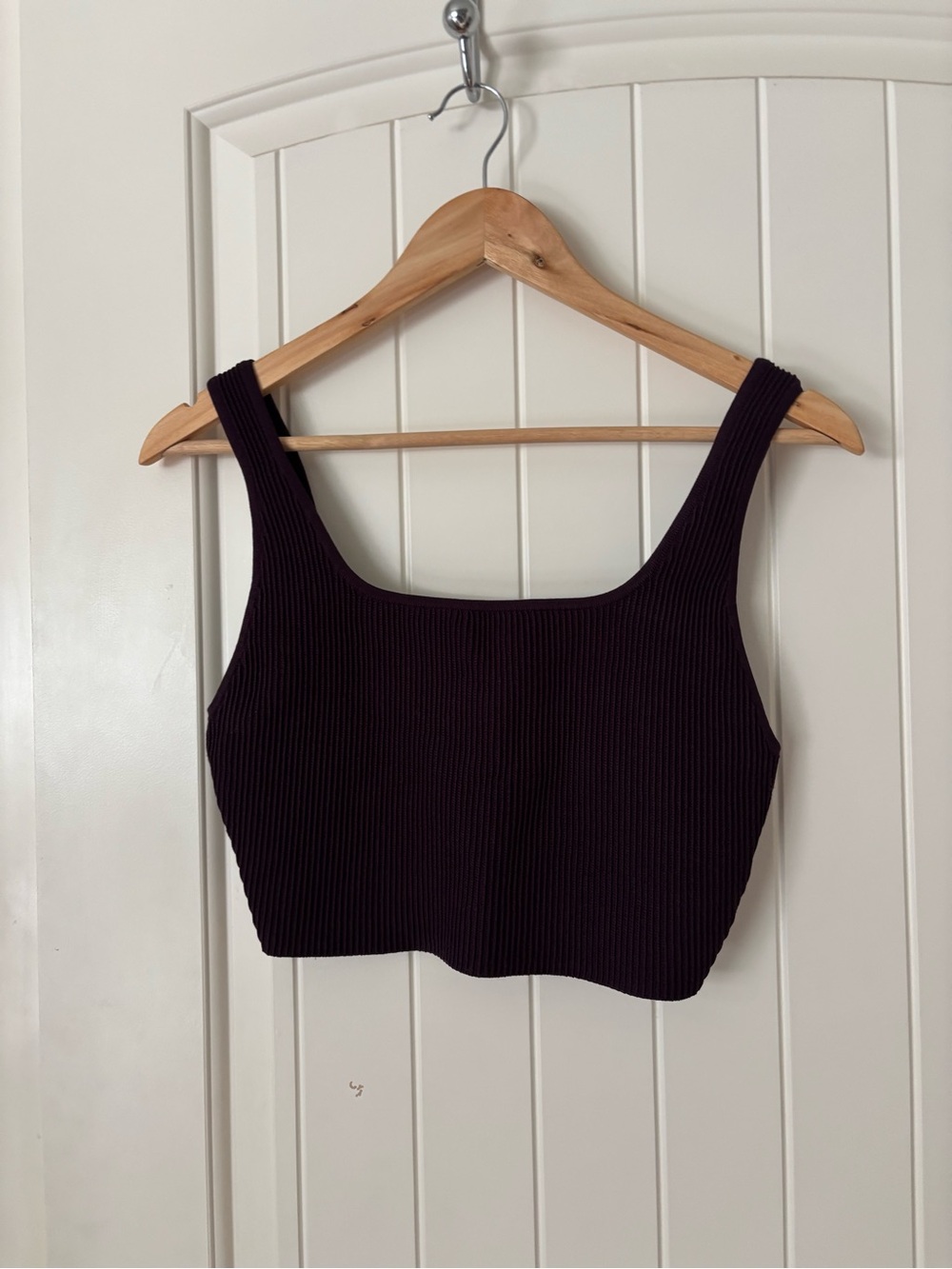 Aritzia Babaton Sculpt Knit Ribbed Cropped Tank Top Plum Purple Medium